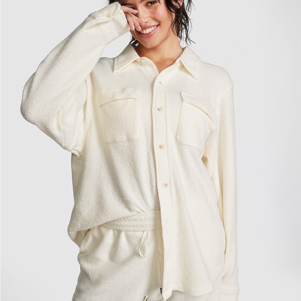 ❌SOLD DO NOT BUY Victoria’s Secret PINK Reverse Fleece Shacket Jacket Oversized